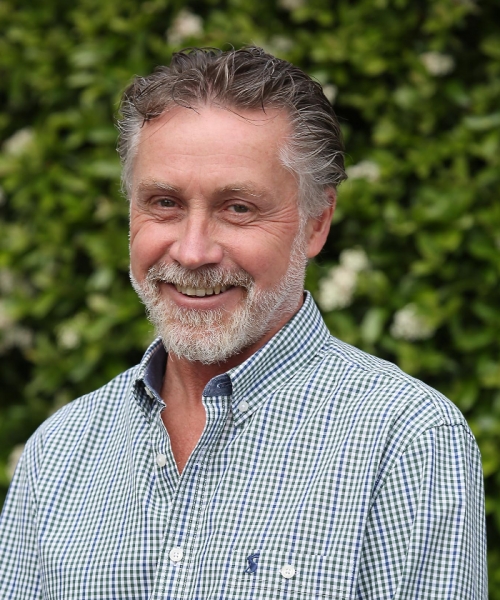 Russell Scott-Worthington